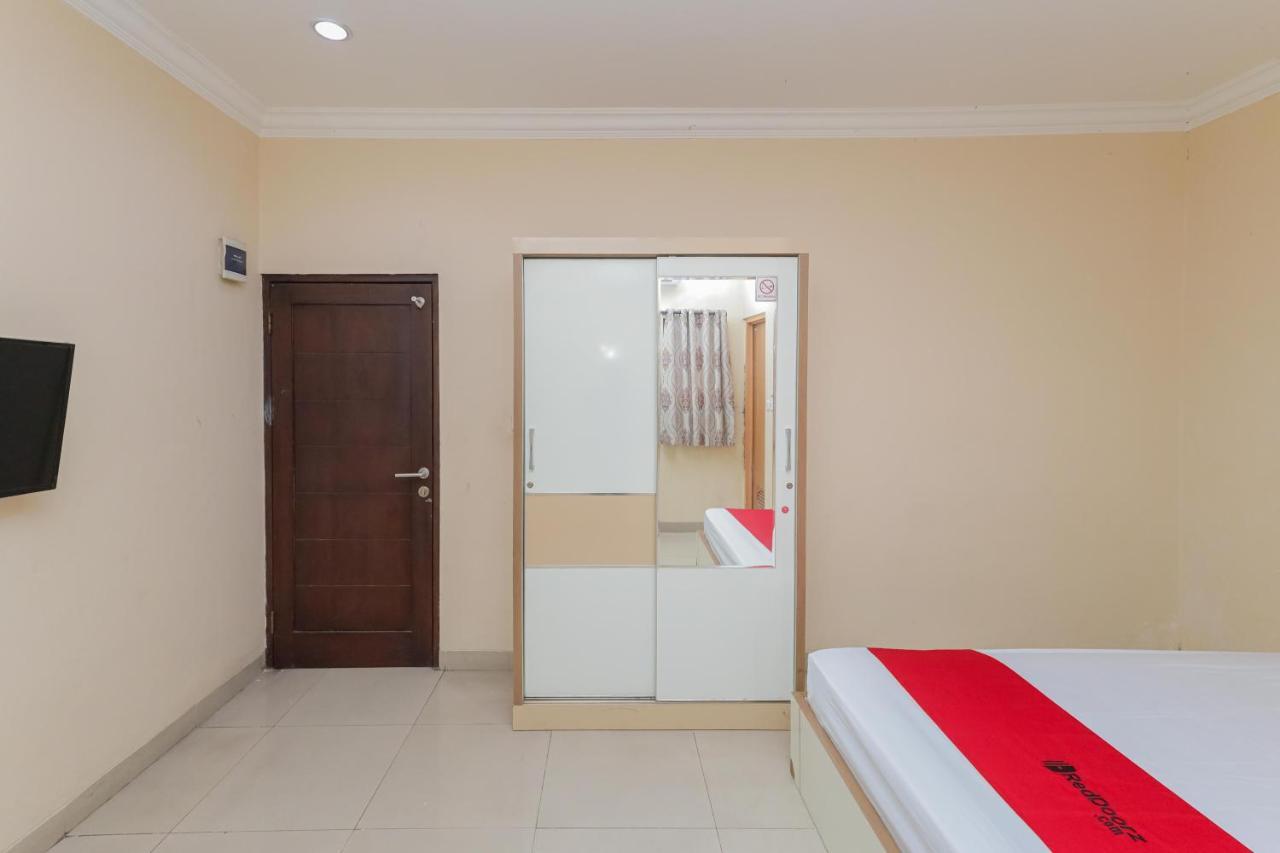 Reddoorz Syariah Near Stasiun Karet Hotel 2*